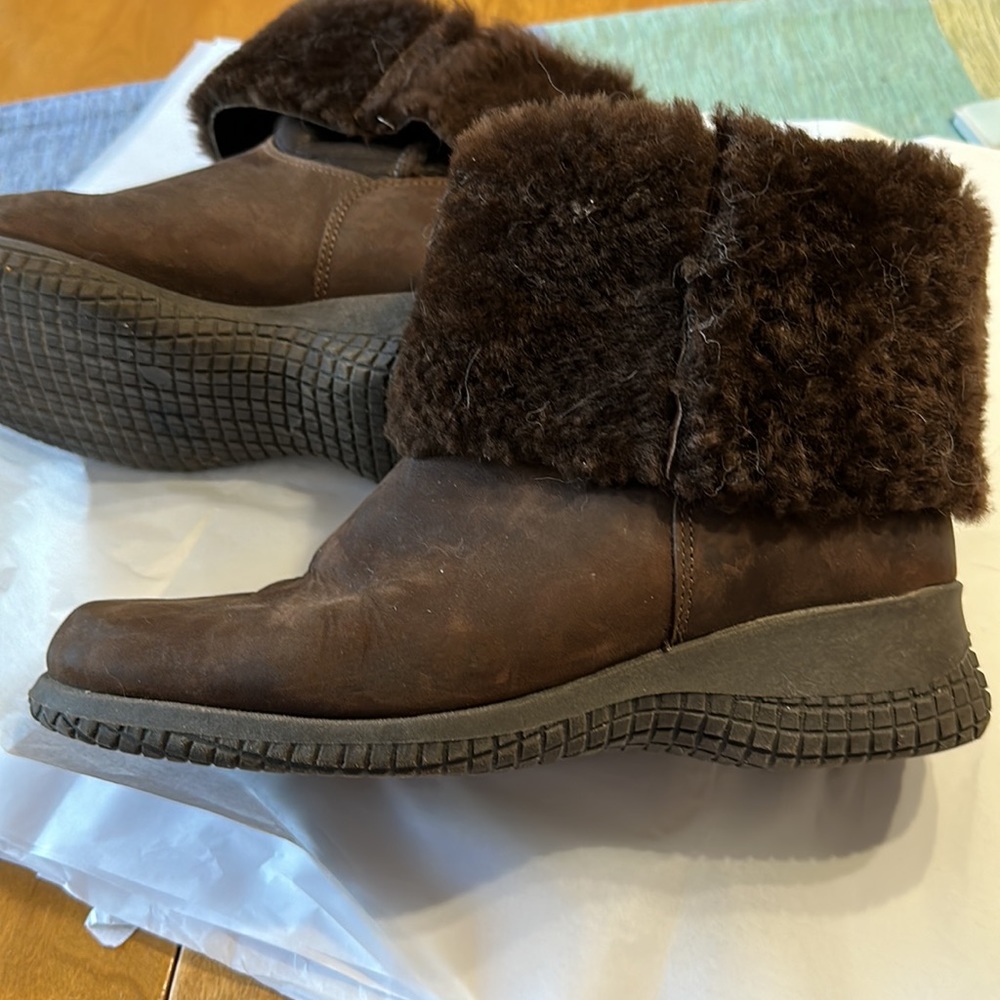 Vintage La Canadienne fur lined boots.
